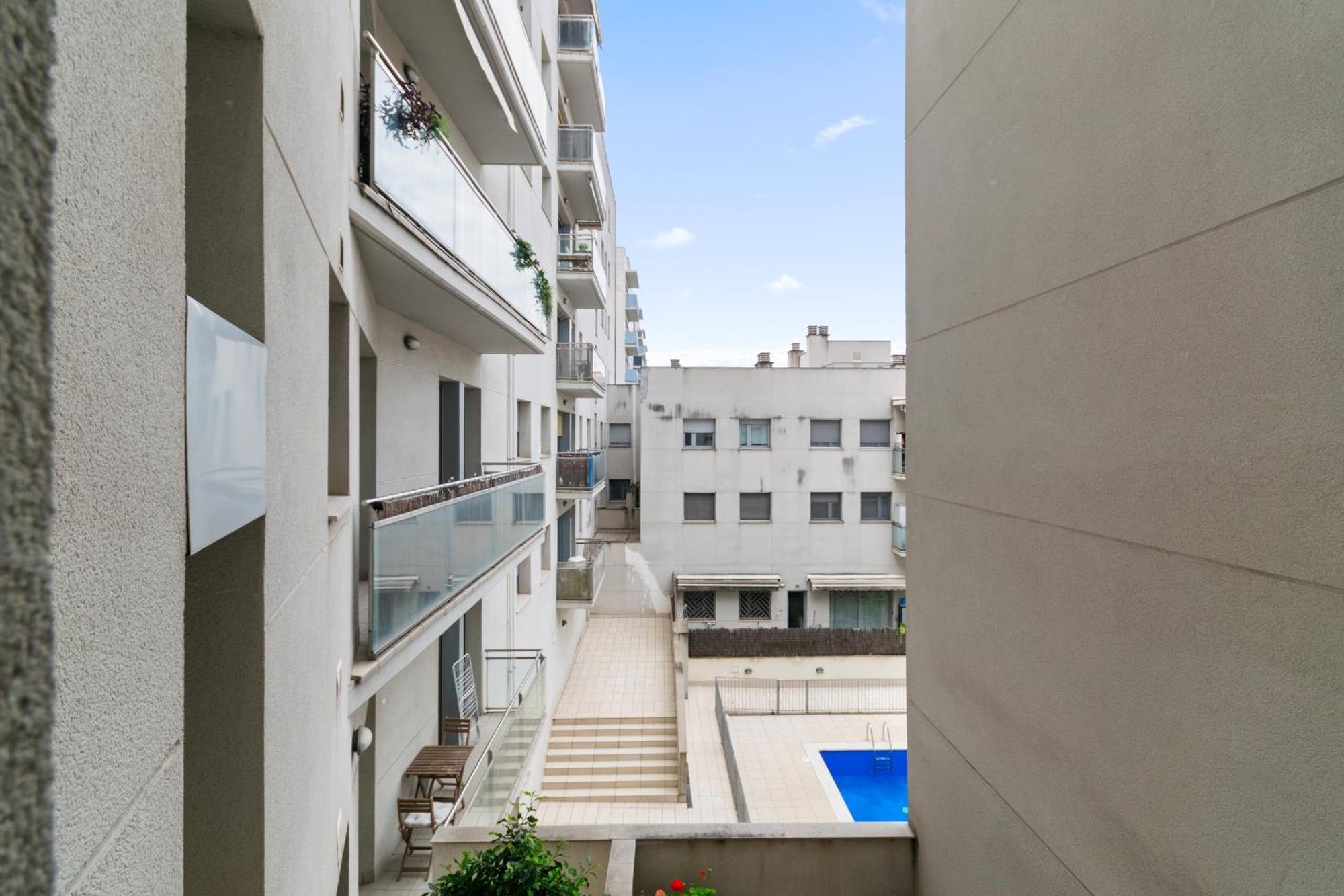 Fira Gran Via 2 - Private Rooms In A Shared Apartment - Habitaciones Privadas En Apartamento Compartido لوسبيتاليت دي يوبريغات المظهر الخارجي الصورة